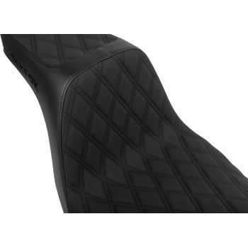 Slyfox Highnoon Seat – Black Logo – Softail FXLRS / FXLRST 2018–2025 - view 2