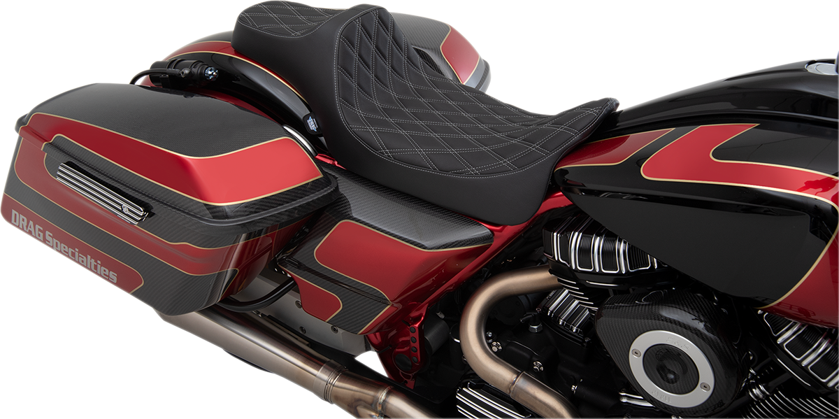 Drag Specialties Predator III Seat – Extended Reach – Double Diamond – Silver Stitched – FL '08-'23 – view 3