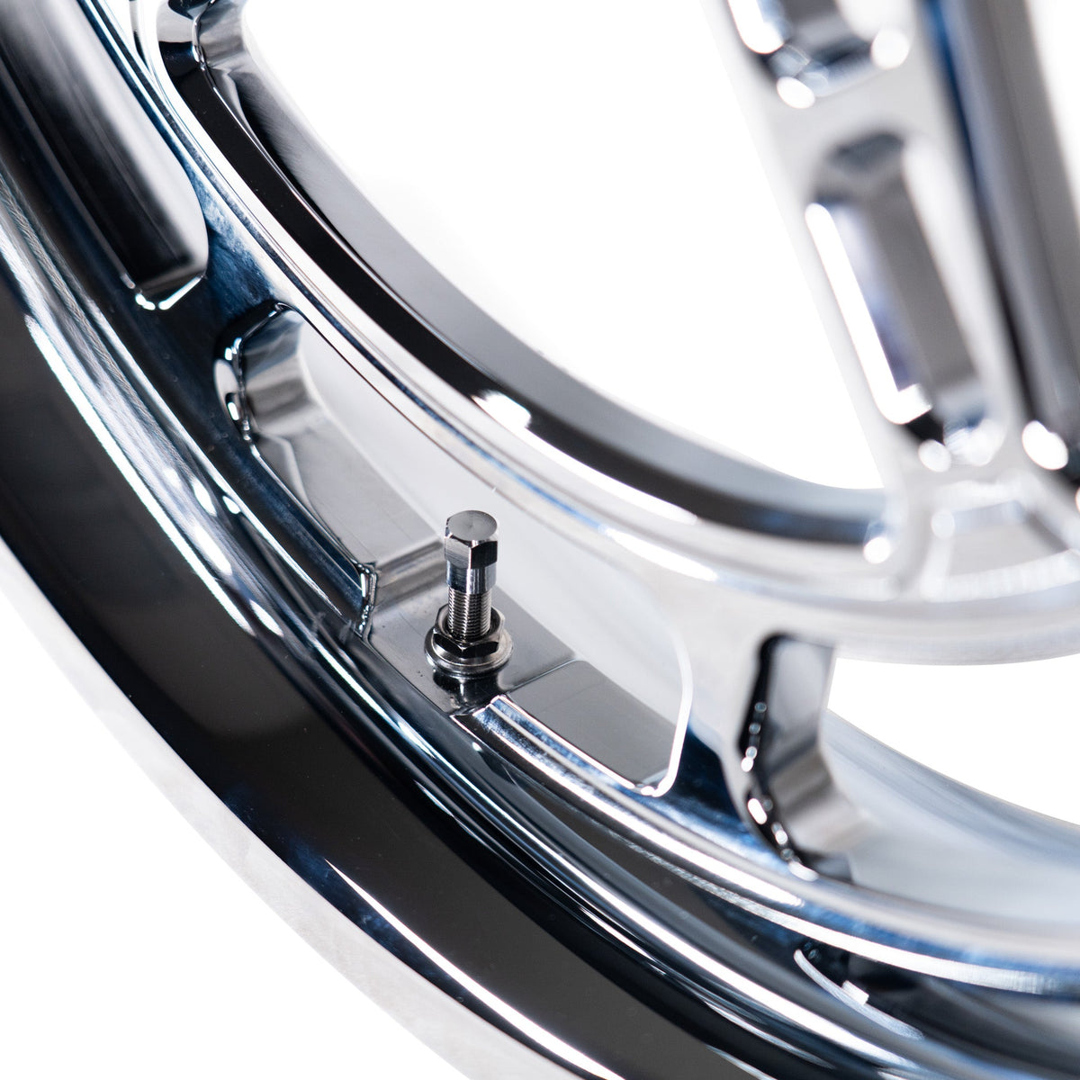 Hofmann Designs Chrome Directional 5-Spoke Rear Wheel with Race Hub – 18x5.5" - view 4