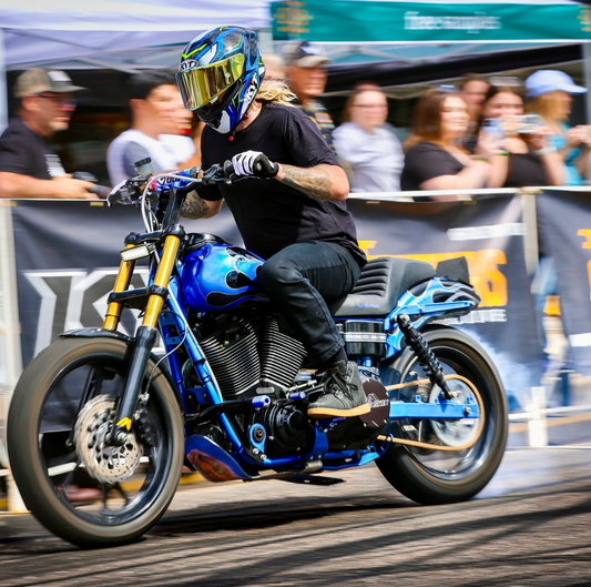 @2_slicc’s Custom 2005 Dyna Super Glide by Pete Nowaskey