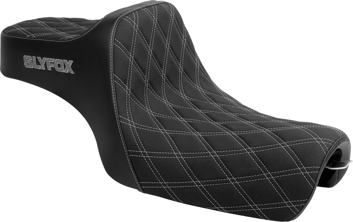 Slyfox High Noon Seat – Double Diamond – Silver Logo – Silver Stitch – XL '04-'22