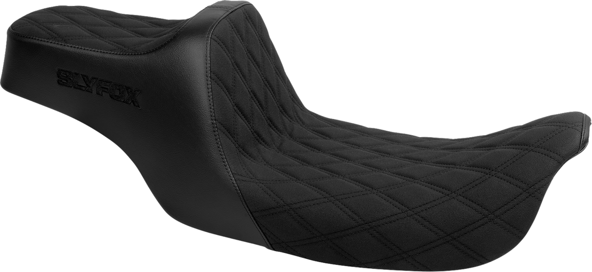 Slyfox High Noon Seat – Double Diamond – Black Logo – Black Stitch – FLH/FLT '97-'07