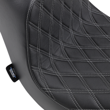 Drag Specialties Predator III Seat – Double Diamond – Silver Stitching – FLFB/S '18-'25 – view 2