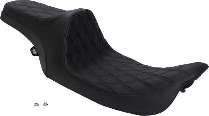 Drag Specialties Predator III Seat – Double Diamond – Black Stitched – FLHR/FLHX '99-'07 – view 2