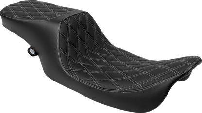 Drag Specialties Predator 2-Up Seat – Vinyl – Double Diamond – Silver Stitching- w/o Backrest – FL '97-'07