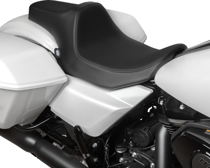 Drag Specialties Predator III Seat – Smooth – Black Solar Leather – FLT/FLH '23-'24 – view 3
