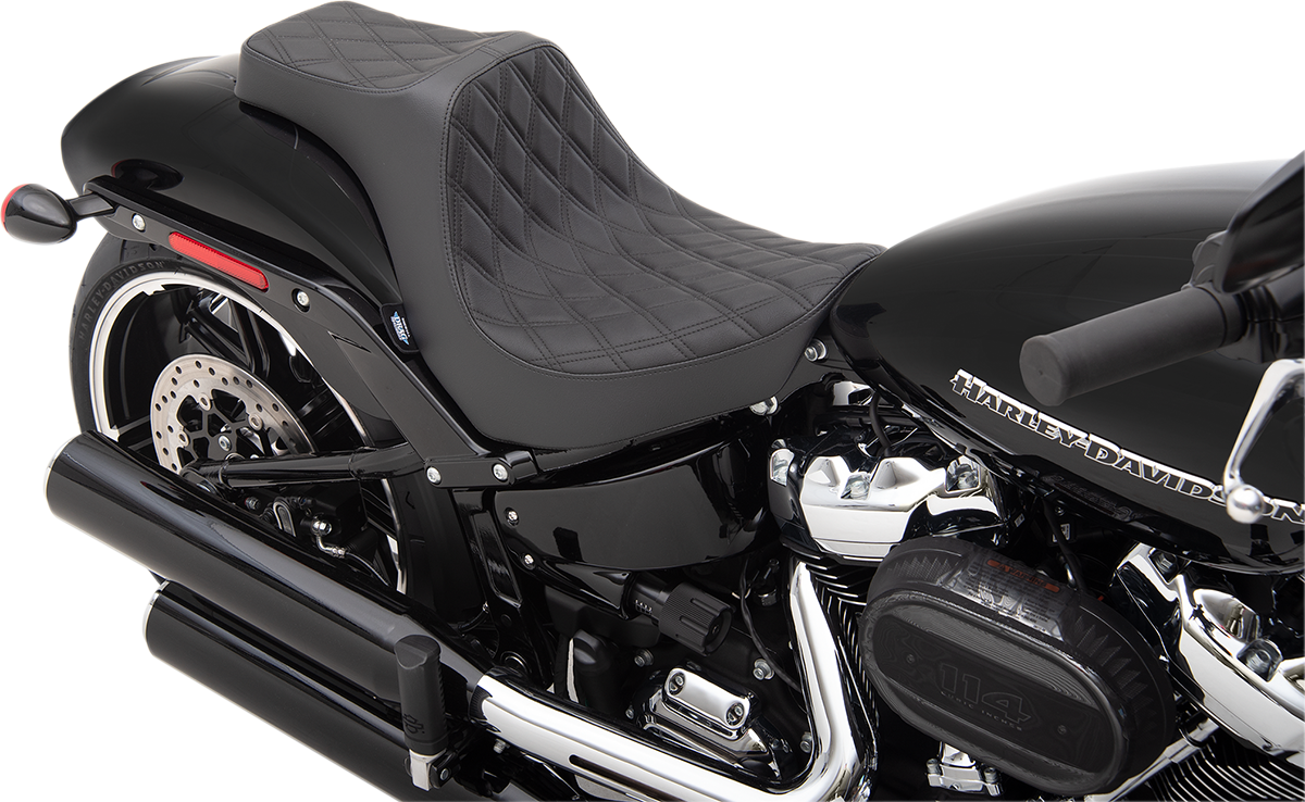 Drag Specialties Predator III Seat – Double Diamond – Black Stitching – FXBR/S '18-'20 – view 3