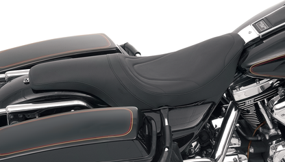 Drag Specialties Predator Seat – Mild Stitch – FLHR/FLHX '97-'07 – view 3