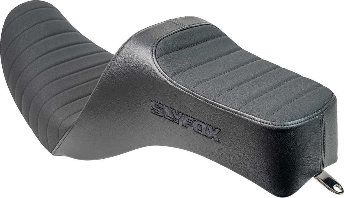 Slyfox High Noon Seat – Vinyl – Classic Stitch – Black Logo – Dyna '06-'17 – view 4