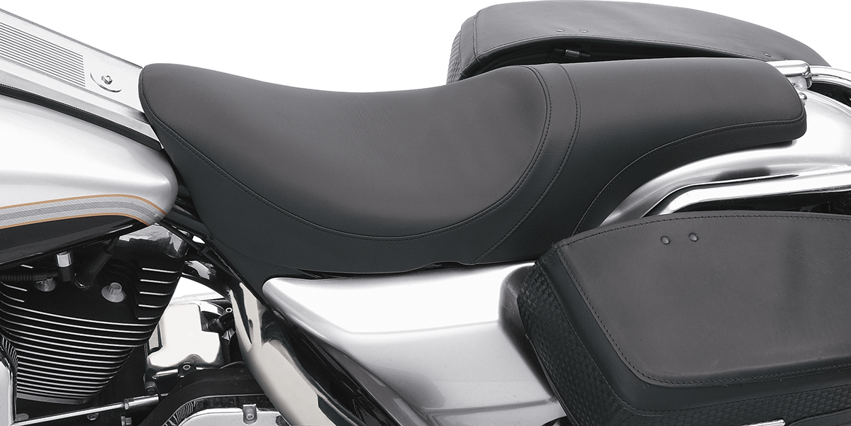 Drag Specialties Predator Seat – Smooth – FLHR/FLHX '97-'07 – view 3