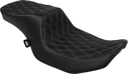 Drag Specialties Predator 2-Up Seat – Vinyl – Double Diamond Silver Stitch – w/o Backrest – FLTR/FLHX '23-'24