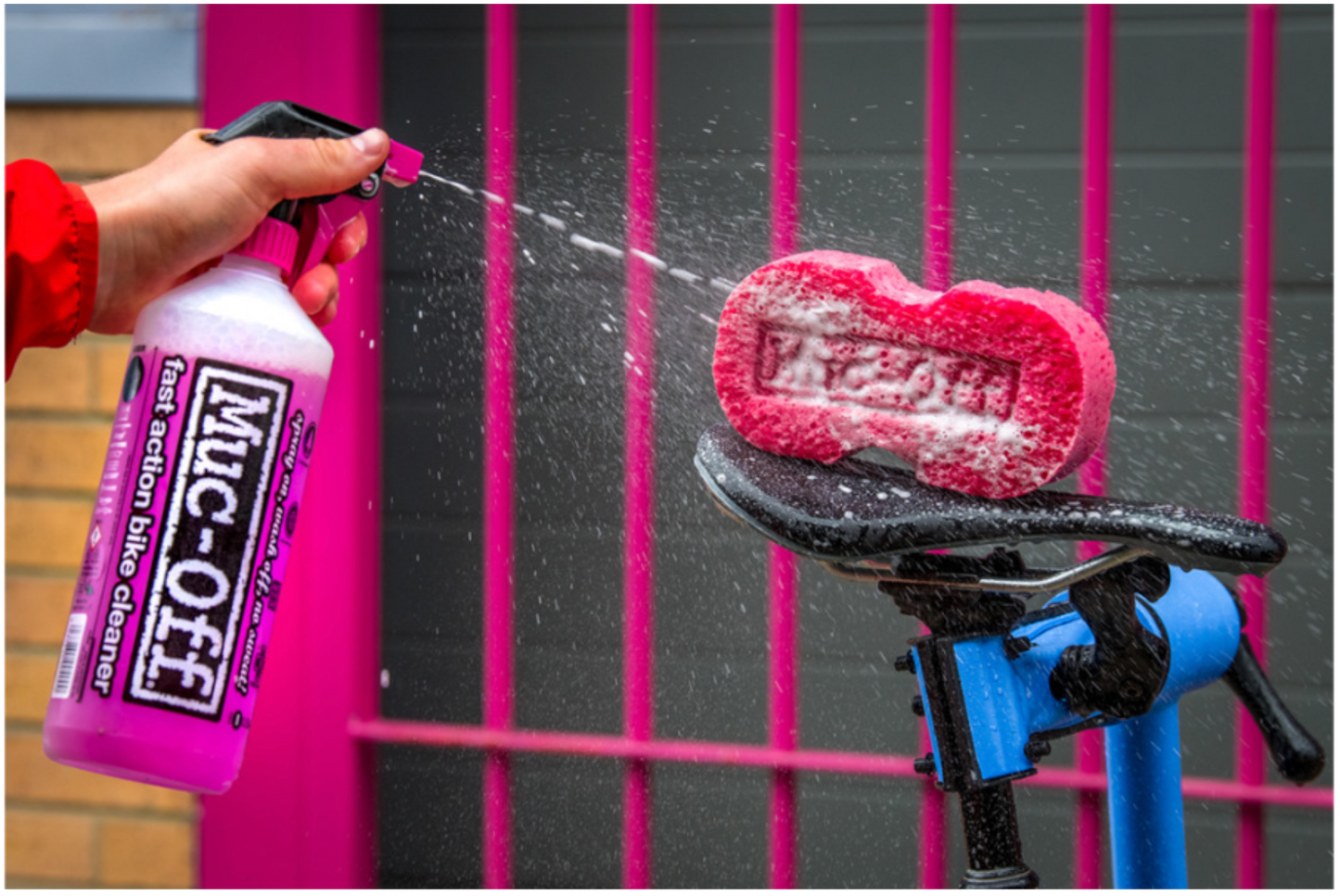Muc-Off Punk Powder Concentrated Cleaner - 4 Pack with Bottle