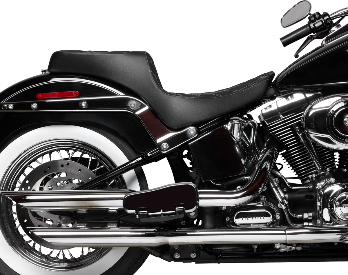 Drag Specialties Performance Predator 2-Up Seat – Vinyl – Double Diamond – Silver Thread – FL '00-'17 – view 2