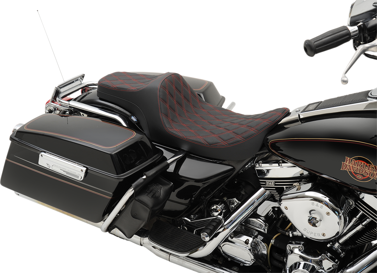Drag Specialties Predator III Seat – Double Diamond – Red Stitched – FLHR/FLHX '99-'07