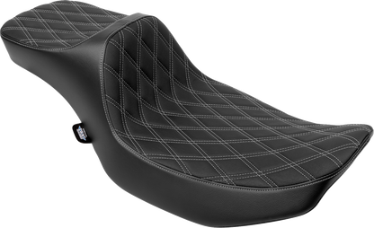 Drag Specialties Extended Reach Predator III Seat – Double Diamond – Silver Stitching – Vinyl – FLH/FLT '23-'24