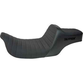 Slyfox Highnoon Seat with Tuck N Roll Gripper - 1997–2007 Harley-Davidson Touring