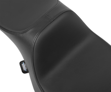 Drag Specialties Extended Reach Predator III Seat – Vinyl/Solar Reflective Leather – Slipstop – FLH/FLT '23-'24 – view 2