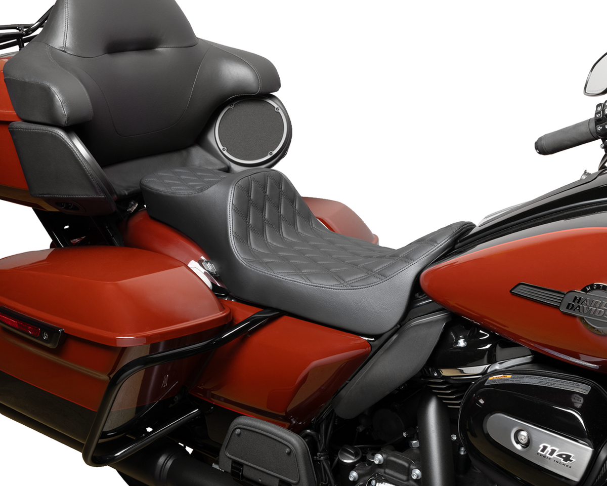 Drag Specialties Predator III Seat – Extended Reach – Double Diamond – Black – FLH/FLT '08-'24 – view 2