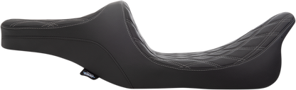 Drag Specialties Predator III 2-Up Seat – Double Diamond – Silver Thread – FL '99-'07 – view 2