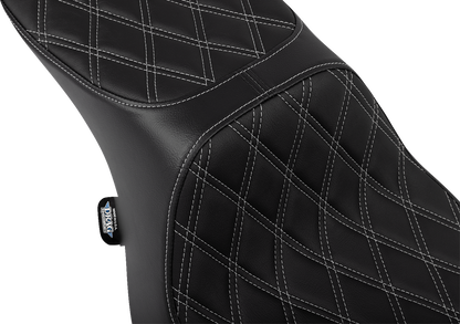Drag Specialties Predator 2-Up Seat – Vinyl – Double Diamond Silver Stitch – w/o Backrest – FLTR/FLHX '23-'24 – view 2