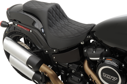 Drag Specialties Predator III Seat – Double Diamond – Black Stitched – FXFB/S '18-'23 – view 3