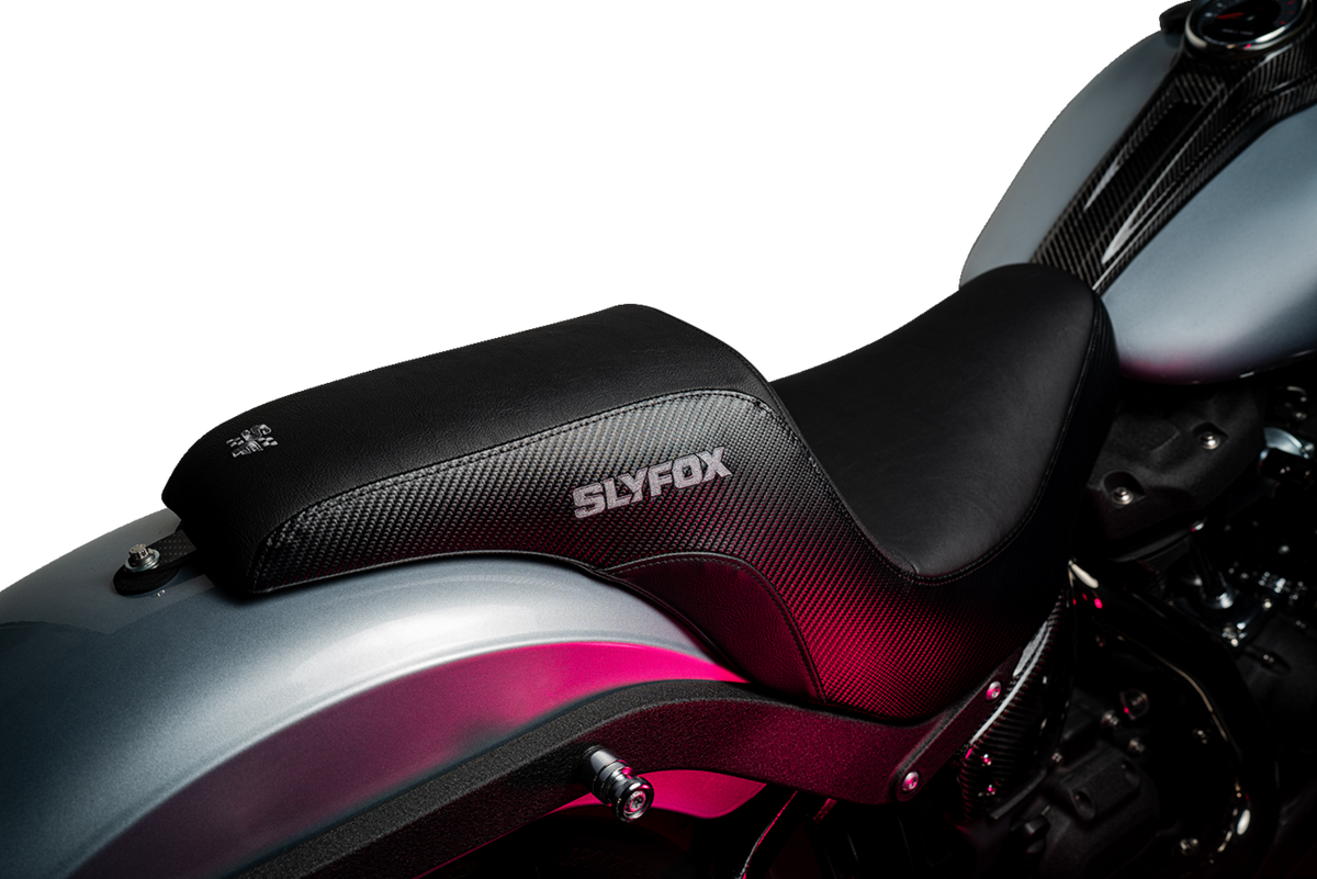 Slyfox Lowrider Drifter Seat – Gray Logo – Smooth Vinyl – Carbon Fiber – FXLR/FLSB '18-'24 – view 2