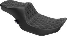 Drag Specialties Predator III 2-Up Seat – Vinyl – Double Diamond – Silver Stitching – FLT/FLH '23-'24
