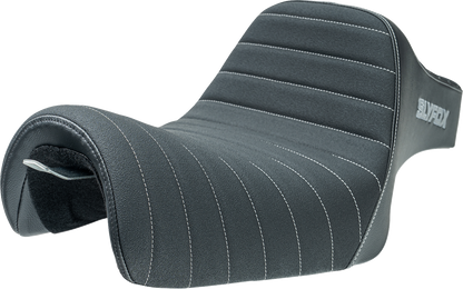 Slyfox High Noon Seat – Vinyl – Classic Stitch – Silver Logo – Silver Stitch – XL '04-'22 – view 2