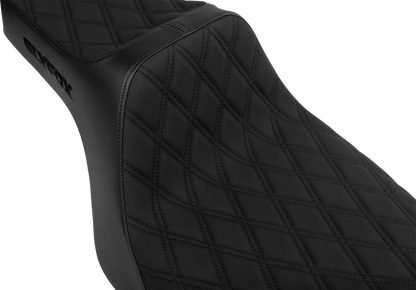 Slyfox High Noon Seat – Double Diamond – Black Logo – Black Stitch – FLH/FLT '23-'25