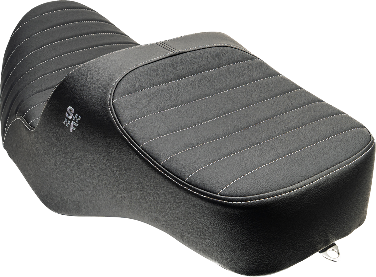 Slyfox Chariot Seat – Silver Classic Stitch – Silver Logo – FLH/FLT '09-'23.5 – view 3
