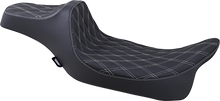 Drag Specialties Predator III Seat – Extended Reach – Double Diamond – Silver Stitched – FL '08-'23