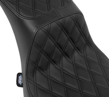 Drag Specialties Performance Predator 2-Up Seat – Vinyl – Double Diamond – Black Thread – FL '00-'17