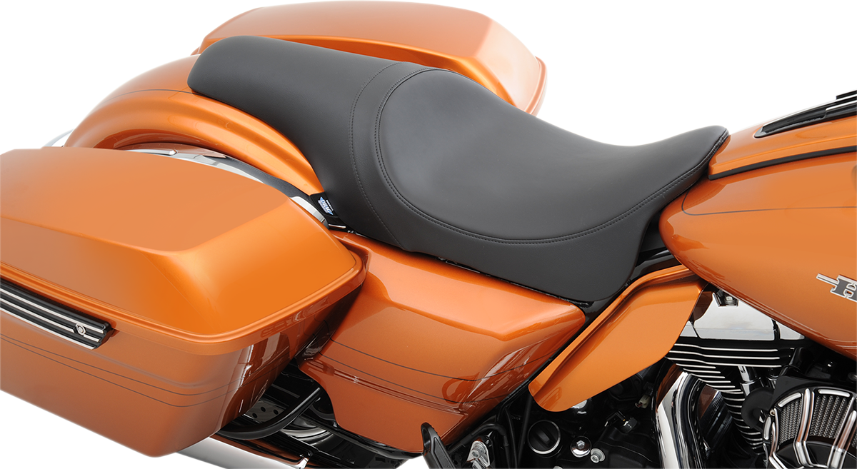 Drag Specialties Predator Seat – Smooth – FL '08-'23 – view 3