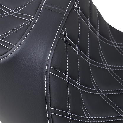 Drag Specialties Predator III Seat – Extended Reach – Double Diamond – Silver Stitched – FL '08-'23 – view 2
