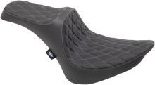 Drag Specialties Predator III Seat – Double Diamond – Silver Stitching – FXST/FLST '84-'99