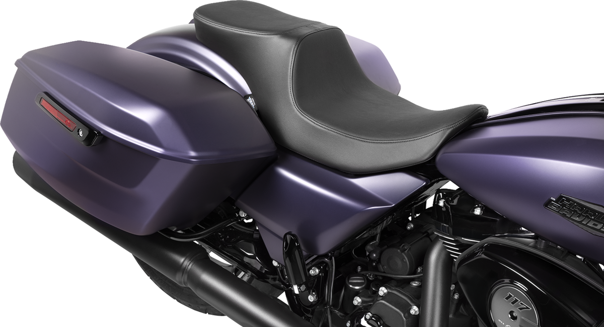 Drag Specialties Predator 2-Up Seat – Vinyl – Smooth – w/o Backrest – FLTR/FLHX '23-'24 – view 3