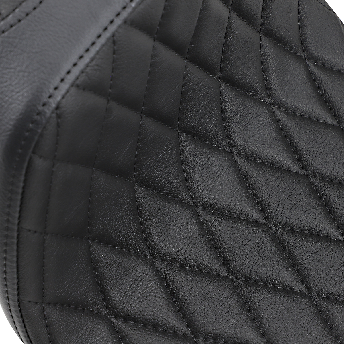 Drag Specialties Predator III Seat – Diamond Stich w/ Black Thread – XL '57-'78 – view 2