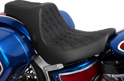 Drag Specialties Predator III 2-Up Seat – Vinyl – Double Diamond – Black Stitching – FL/FX '18-'24 – view 2