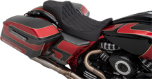 Drag Specialties Predator III Seat – Extended Reach – Double Diamond – Black Stitching – FL '08-'23