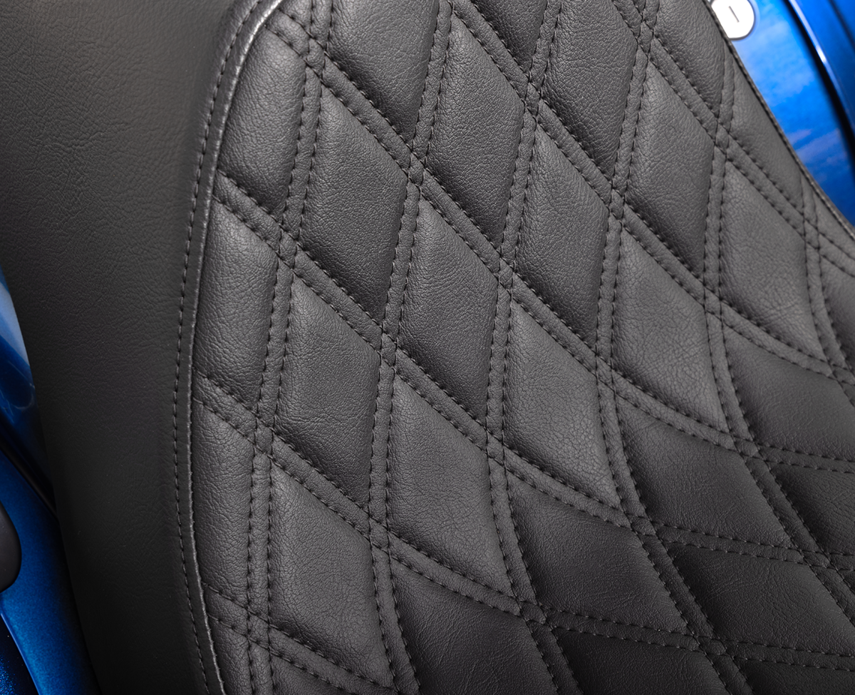 Drag Specialties Predator III 2-Up Seat – Vinyl – Double Diamond – Black Stitching – FL/FX '18-'24 – view 7
