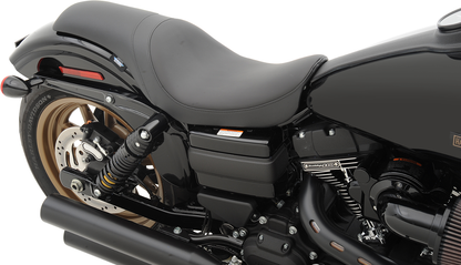 Drag Specialties Predator Seat – Smooth – Dyna '06-'17 – view 3