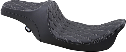Drag Specialties Predator III Seat – Double Diamond – Silver Stitched – FLHR/FLHX '99-'07