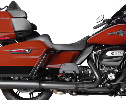 Drag Specialties Predator III Seat – Extended Reach – Double Diamnd – Silver Stitching – FLH/FLT '08-'24 – view 3