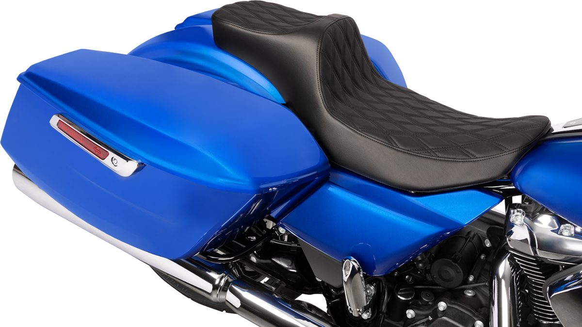 Drag Specialties Extended Reach Predator III Seat – Double Diamond – Black Stitching – Vinyl – FLH/FLT '23-'24 – view 3