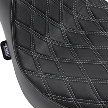 Drag Specialties Predator III Seat – Double Diamond – Silver Stitched – FXFB/S '18-'23 – view 2