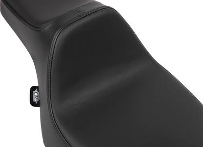 Drag Specialties Extended Reach Predator III Seat – Vinyl/Solar Leather – Smooth – FLT/FLH '23-'25 – view 2
