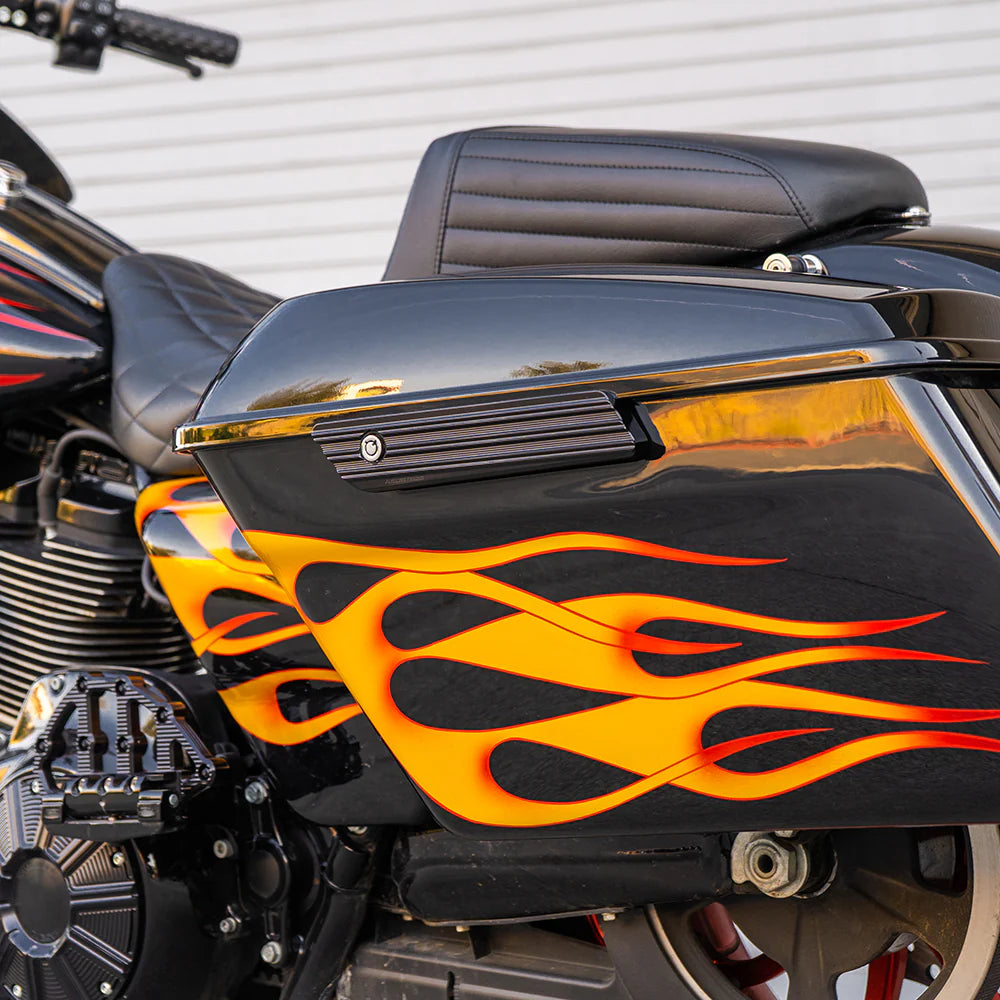 10-Gauge Saddlebag Latch Covers, All Black 14-2023 FLT