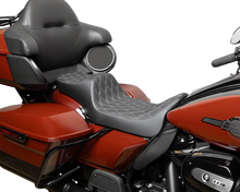 Drag Specialties Predator III Seat – Extended Reach – Double Diamnd – Silver Stitching – FLH/FLT '08-'24 – view 2