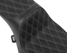 Drag Specialties Extended Reach Predator III Seat – Double Diamond – Silver Stitching – Vinyl – FLH/FLT '23-'24 – view 2