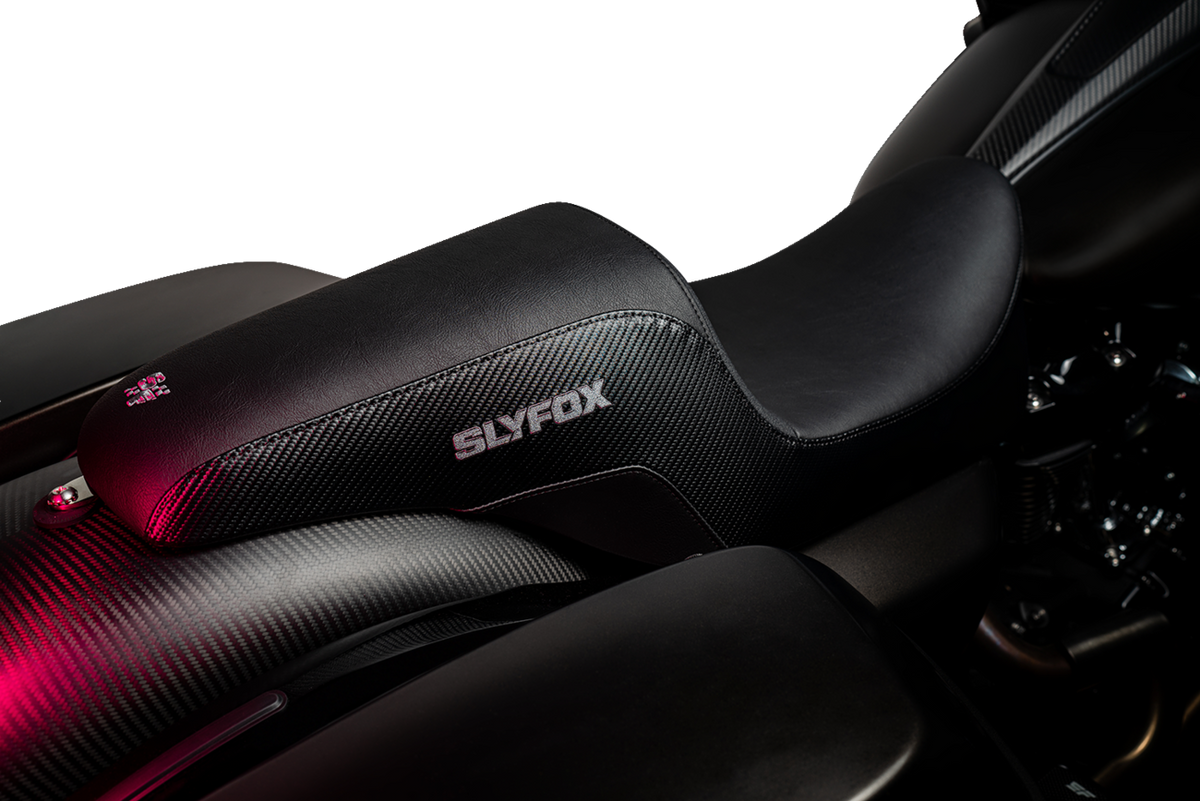 Slyfox Drifter Seat – Gray Logo – Smooth Vinyl – Carbon Fiber – FL '08-'23 – view 5